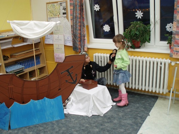 Zpis naneisto - cesta za pokladem